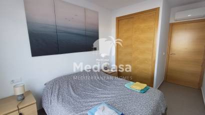 Segunda mano - Apartamento planta baja -
Roldan