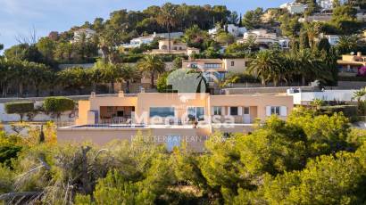 Resale - Villa -
Moraira - Benimeit