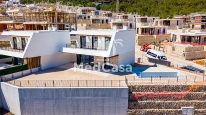 Obra nueva - Villa -
Polop de La Marina