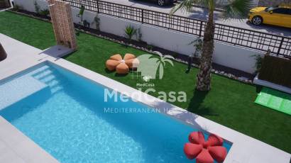 Obra nueva - Villa -
Golf La Finca