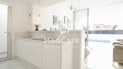 Obra nueva - Villa -
Los Balcones (Torrevieja)
