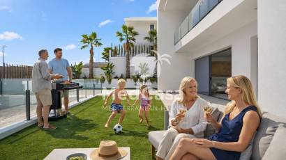 Neubau - Villa -
Benidorm