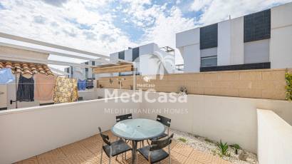 Resale - Townhouse -
Ciudad Quesada - Lo Marabú