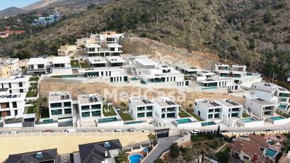 Neubau - Villa -
Benidorm