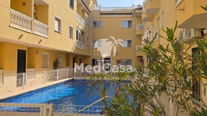 Wiederverkauf - Erdgeschosswohnung -
Formentera del Segura