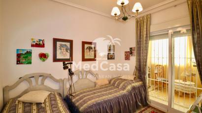 Resale - Townhouse -
Ciudad Quesada - Doña Pepa