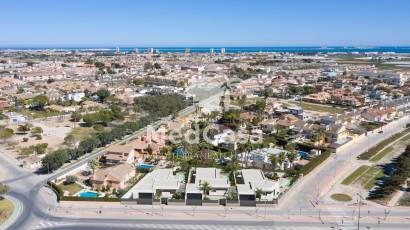 Obra nueva - Villa -
San Javier