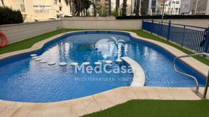 Resale - Apartment -
Guardamar del Segura - Puerto