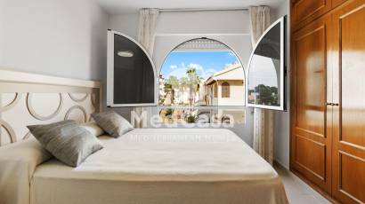 Resale - Apartment -
Orihuela Costa - Campoamor