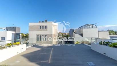 Segunda mano - Villa -
Orihuela Costa - Agua Marina