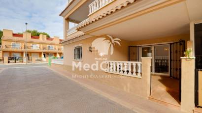 Resale - Ground floor apartment -
Orihuela Costa - Los dolses