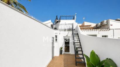 Wiederverkauf - Semi -
Orihuela Costa - Punta Prima