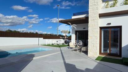 Neubau - Doppelhaushälfte -
Golf Vistabella