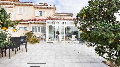 Resale - Townhouse -
Orihuela Costa - Playa Flamenca