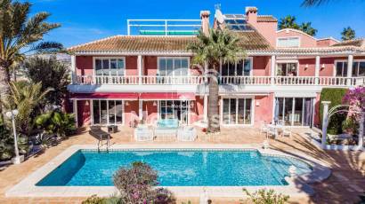 Resale - Villa -
Moraira - Pla del Mar