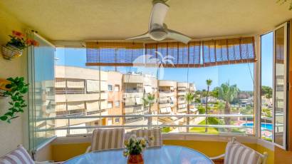 Resale - Apartment -
Orihuela Costa - Campoamor