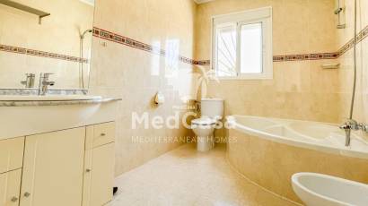 Resale - Townhouse -
Ciudad Quesada - Doña Pepa