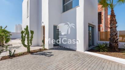 Obra nueva - Villa -
Los Alcázares