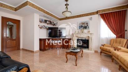 Resale - Villa -
Orihuela Costa - Hurchillo