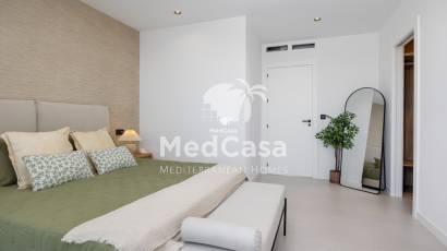 Obra nueva - Villa -
Torrevieja