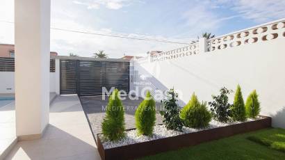 Obra nueva - Villa -
Los Balcones (Torrevieja)