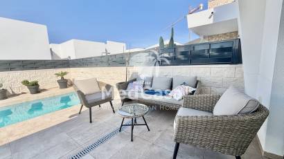 Obra nueva - Villa -
Benijofar