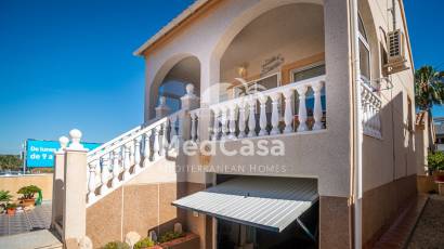 Resale - Villa -
Orihuela Costa - Los Altos