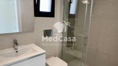 Obra nueva - Semi pareado -
Polop de La Marina