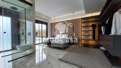 Obra nueva - Villa -
Golf La Finca