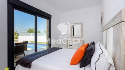 Neubau - Villa -
Daya Nueva