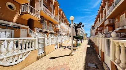 Resale - Townhouse -
Torrevieja - Torrelamata - La Mata