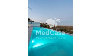 Obra nueva - Villa -
Rojales