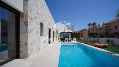 Obra nueva - Villa -
Golf La Finca