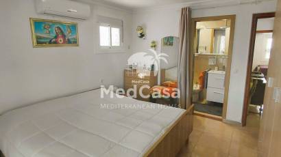 Resale - Villa -
San Fulgencio