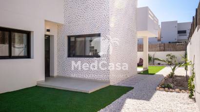 Obra nueva - Apartamento planta baja -
Golf La Finca