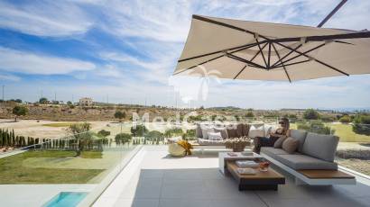 Neubau - Villa -
Golf Altaona