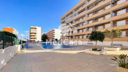 Wiederverkauf - Apartment -
Torrevieja - Punta prima