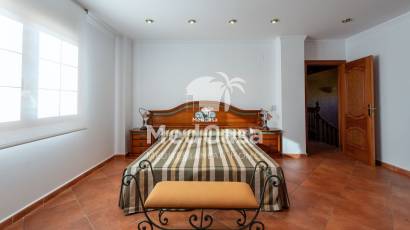 Resale - Villa -
Calpe