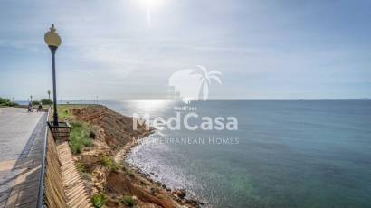 Resale - Apartment -
Orihuela Costa - Campoamor