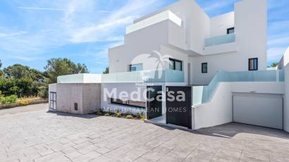 Obra nueva - Villa -
Polop de La Marina