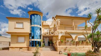 Resale - Villa -
Orihuela Costa - Hurchillo