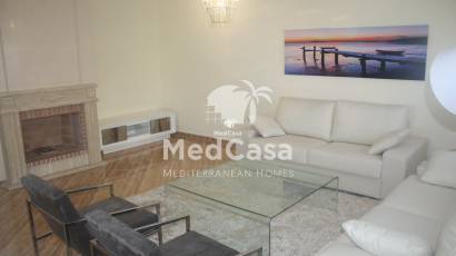 Obra nueva - Villa -
Torrevieja