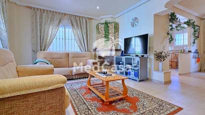 Segunda mano - Villa -
Orihuela Costa