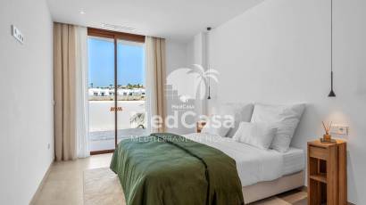 Neubau - Villa -
Golf La Finca