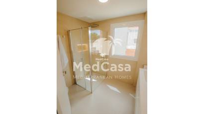 Obra nueva - Villa -
Finestrat