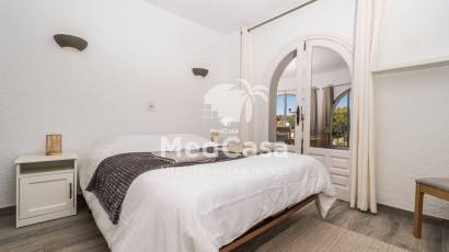 Resale - Villa -
Benissa - Montemar