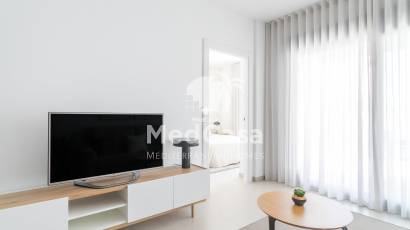 Obra nueva - Apartamento planta baja -
Torrevieja