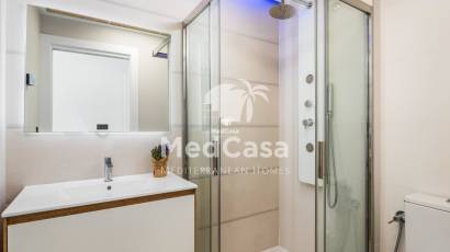 Obra nueva - Apartamento planta baja -
Torrevieja