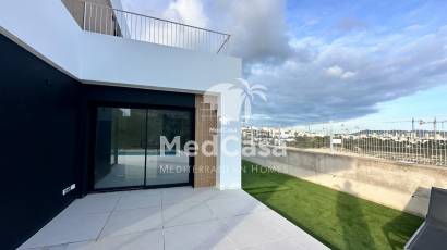 Obra nueva - Villa -
Finestrat