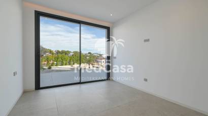 Obra nueva - Villa -
Benissa